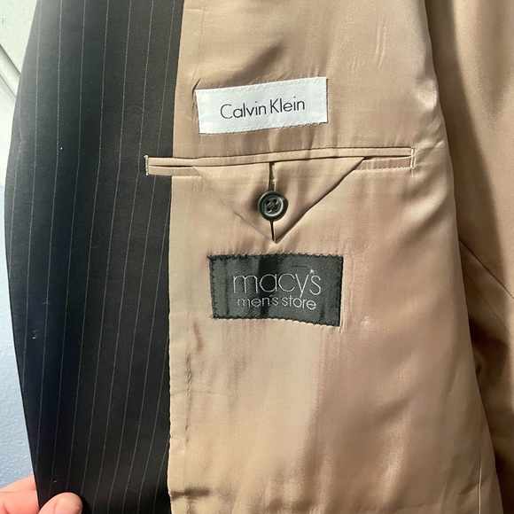 Calvin Klein Black Pinstripe Mens Suit coat - Picture 3 of 3